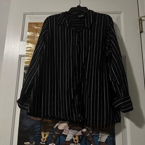 H&M black and white striped button up long sleeve shirt